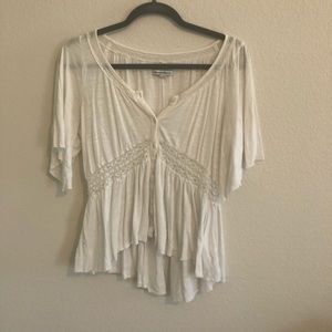 American Eagle white tee